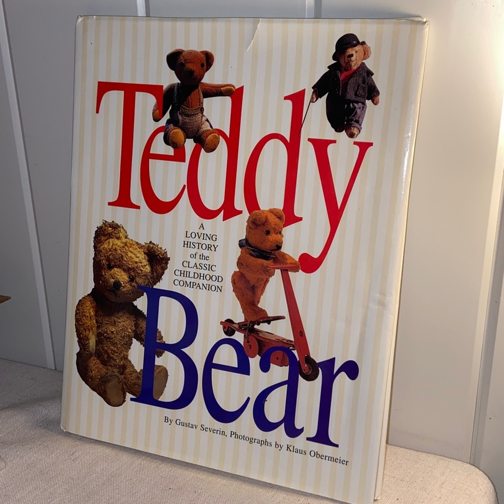Teddy Bear Book A Loving History 90s vintage classic teddy bear pictures Book